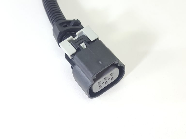 GM Truck (2000-'02) to LS2 Throttle Body Adapter Harness - Image 2